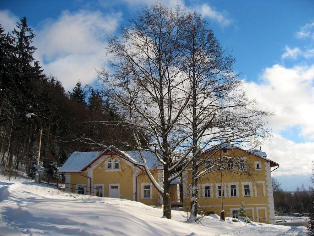 Boutique Hotel SwissHouse Mariánské Lázně Extérieur photo