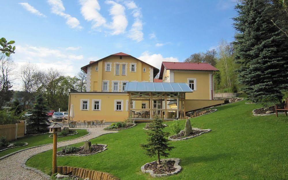 Boutique Hotel SwissHouse Mariánské Lázně Extérieur photo